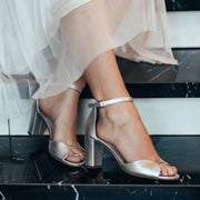 Bequeme Braut Sandalette in Silber - Roxy